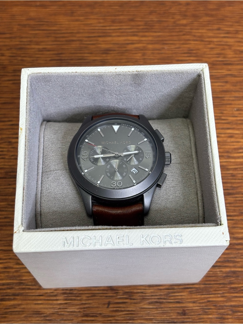 Gorgeous Michael Kors Gareth Grey Dial Watch MK8471